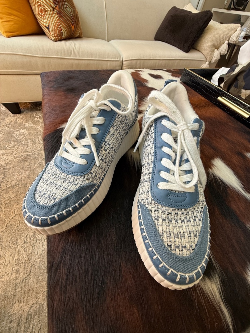 Universal Thread Platform Sneakers - Sz 8.5 *Like New* - Picture 3 of 7